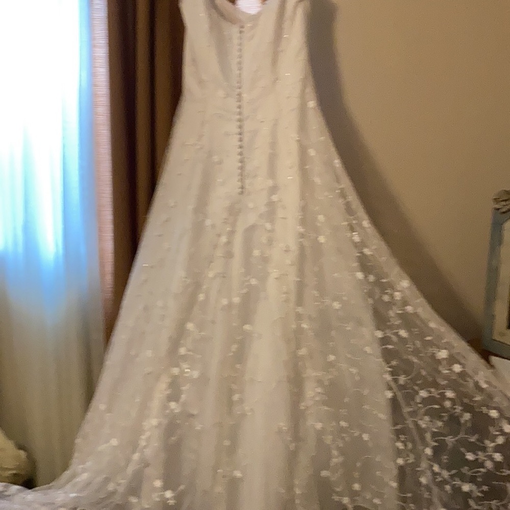 Eden bridal a line wedding gown.  Size 12.